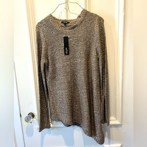 NWT Apt 9 Sweater with Angled bottom Size M